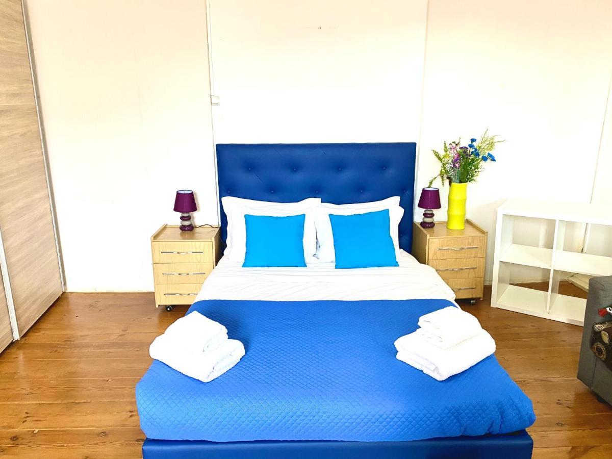 Classic Chiado 1 - Central Guest House Room With Shared Bathroom 리스본 외부 사진
