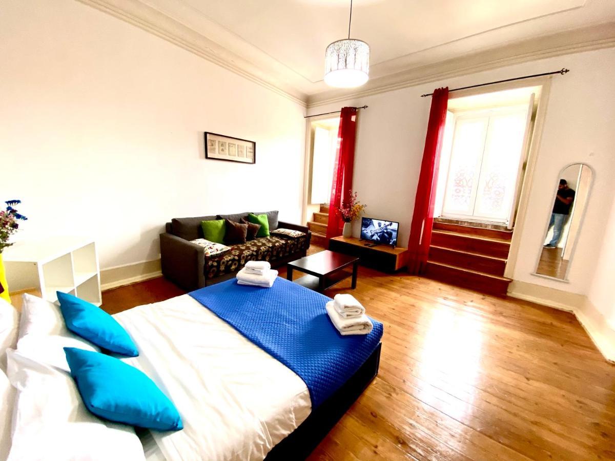 Classic Chiado 1 - Central Guest House Room With Shared Bathroom 리스본 외부 사진