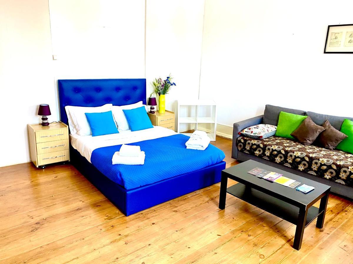 Classic Chiado 1 - Central Guest House Room With Shared Bathroom 리스본 외부 사진