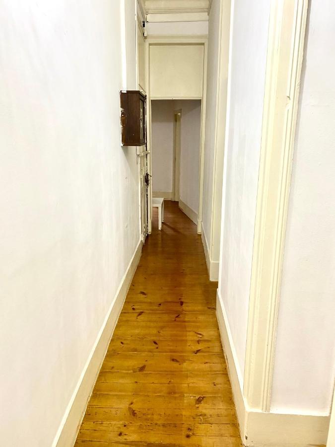 Classic Chiado 1 - Central Guest House Room With Shared Bathroom 리스본 외부 사진